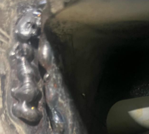 Welding that does not provide complete coverage or contact with the two surfaces being welded together. There are gaps and separation between the two contact surfaces.